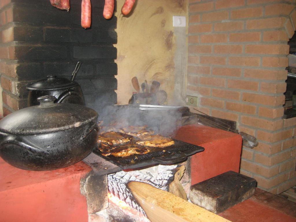 Pousada Recanto Dos Pinheiros Pilar do Sul Екстер'єр фото